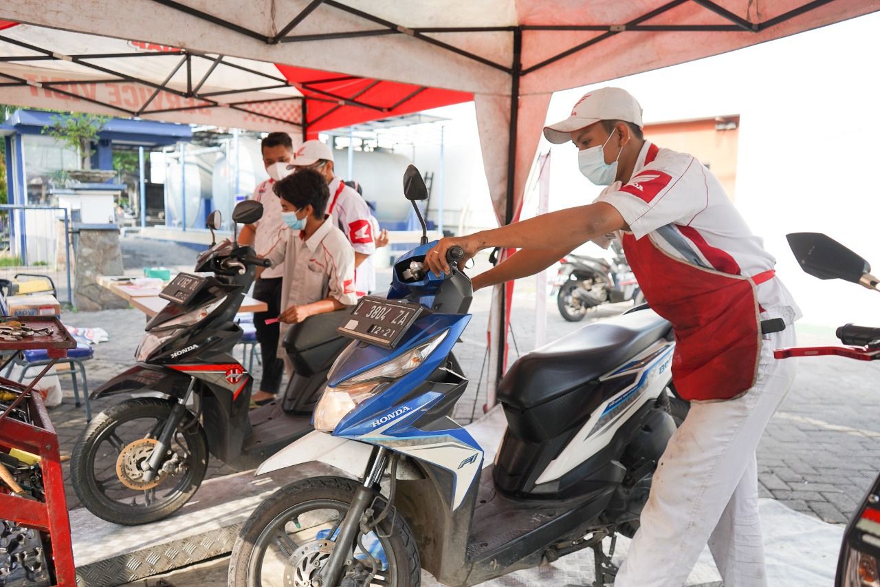 Manjakan Konsumennya, MPM Honda Jatim Berikan Layanan Service Kunjung Untuk Instansi.